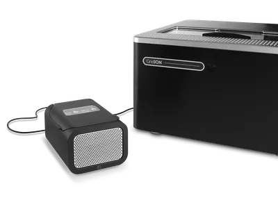 Medium Resolution png-P2 Solo Plugged-into-the-Gridion Closed