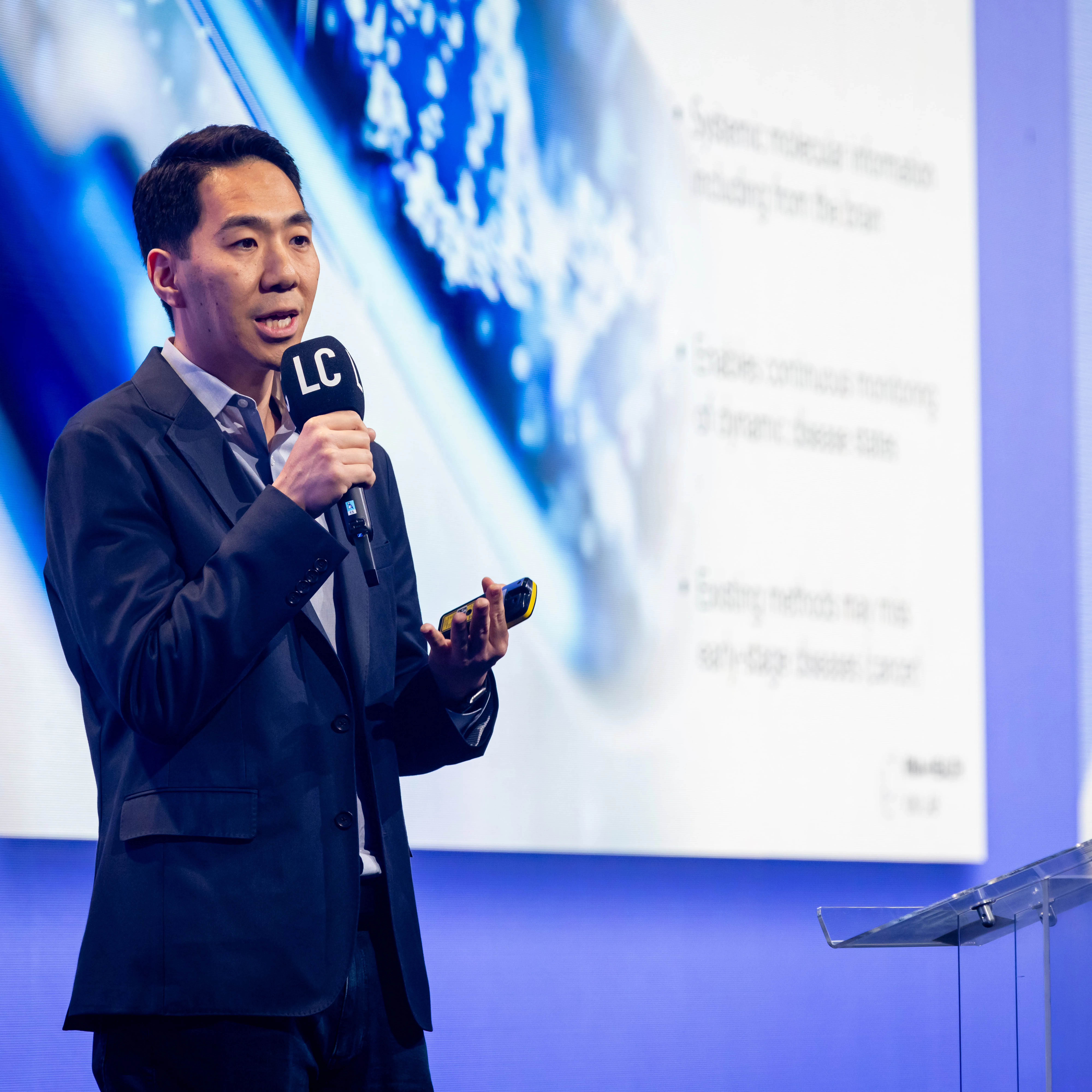 Daniel Kim presents a plenary at London Calling 2024